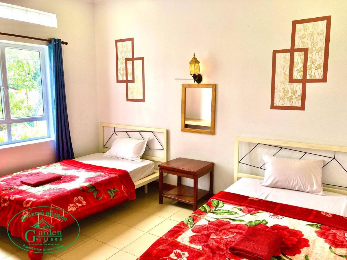 Garden Village Guesthouse & Pool Bar Siem Reap Bagian luar foto
