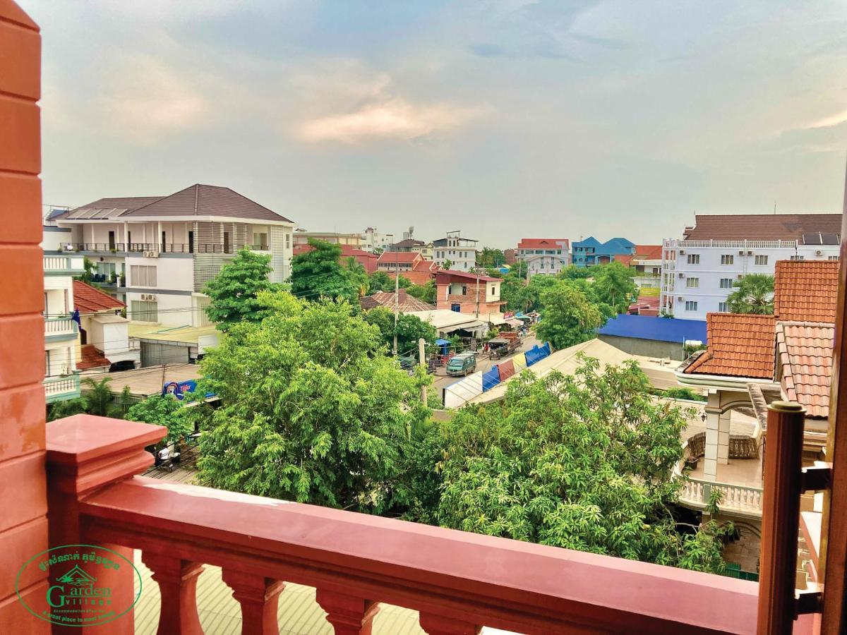 Garden Village Guesthouse & Pool Bar Siem Reap Bagian luar foto