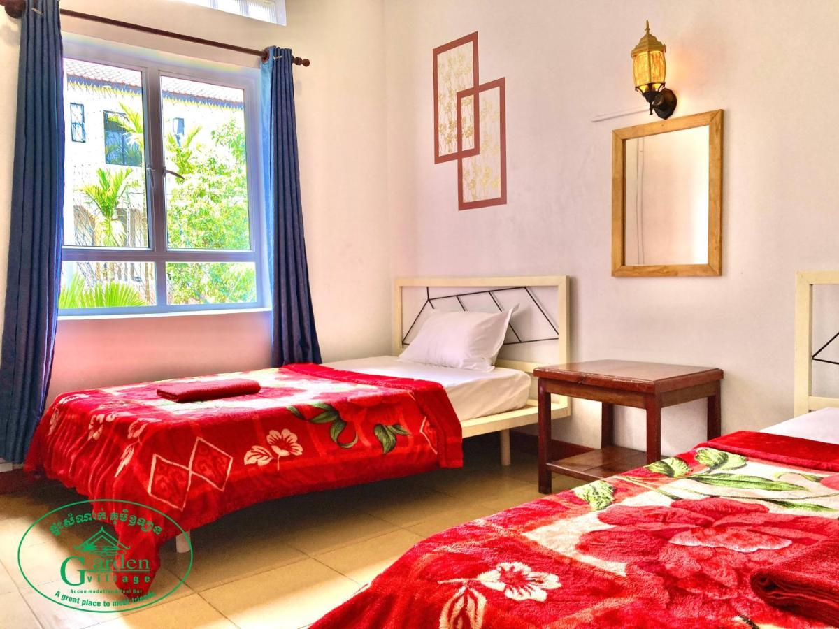Garden Village Guesthouse & Pool Bar Siem Reap Bagian luar foto