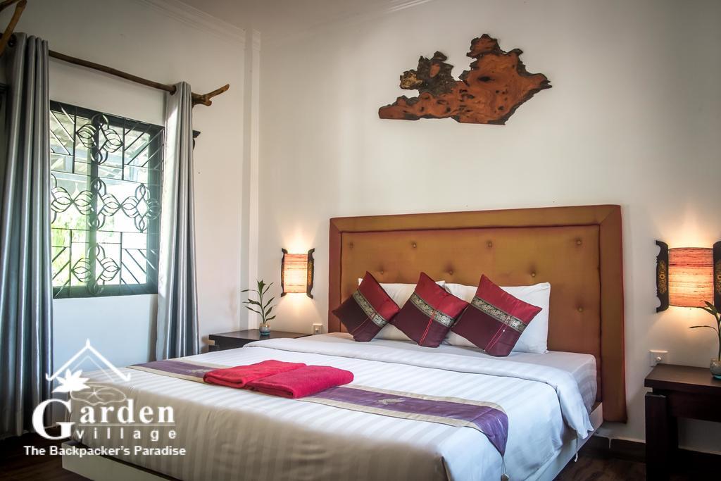 Garden Village Guesthouse & Pool Bar Siem Reap Bagian luar foto